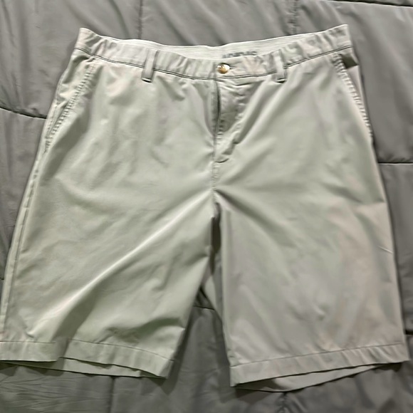 Like new men’s Adidas shorts 38”. - Picture 1 of 3